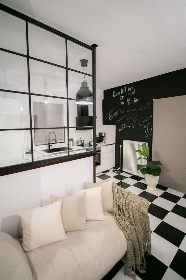 Fena Uptown Easy Living Apartment 볼로스 외부 사진